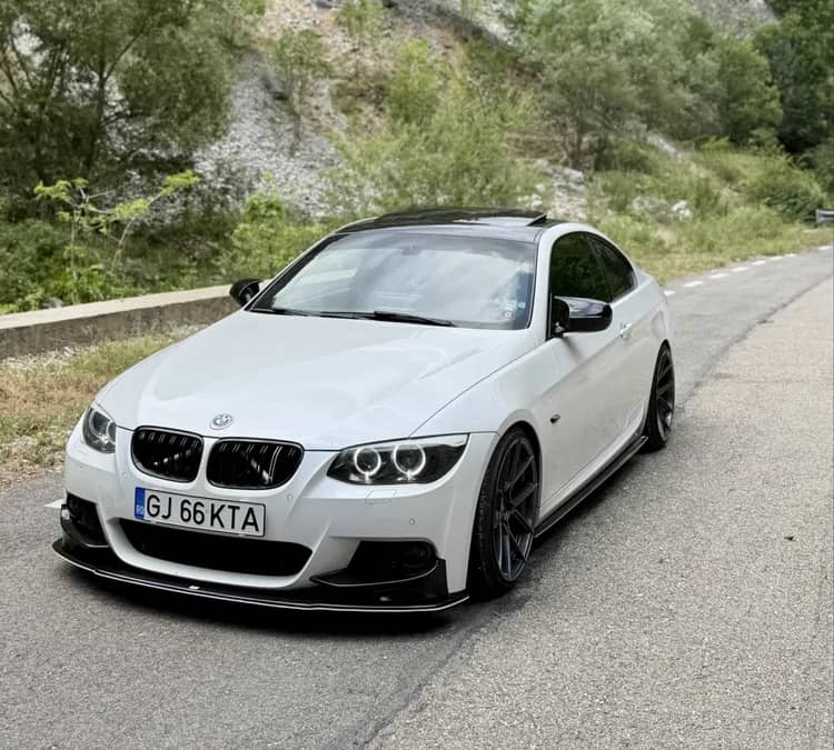 BMW Seria 3 e92 / facelift / an 2012 / 2.0d / 184cp — fotografie 1 din 10