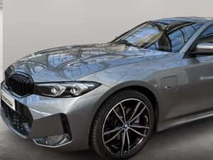 BMW 330e M Aerodynamics Automată 292 HP Hibrid (B/E)