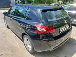 Peugeot 308 2016 — miniatura 3