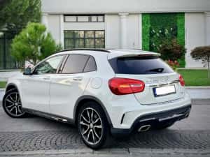Mercedes Benz GLA 220d 4-Matic AMG Pack ! — miniatura 3