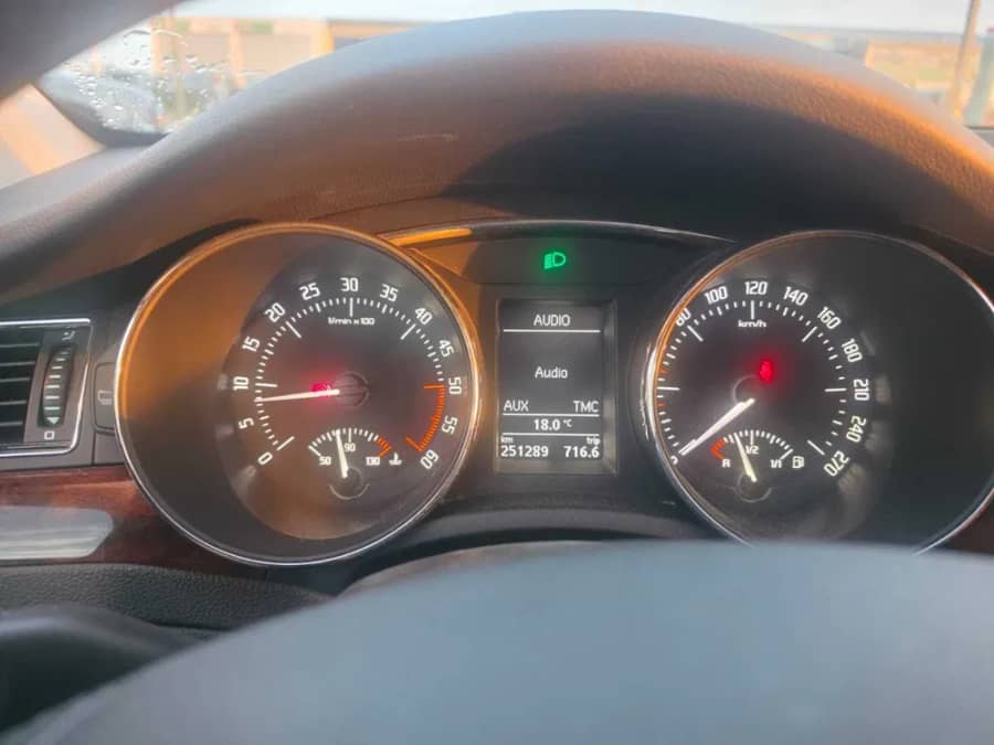 Skoda superb 1.6 elegance — fotografie 1 din 10