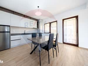 Apartament 2 camere de închiriat cu terasa si grădină — miniatura 6