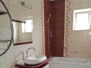 Inchiriez apartament, 2 dormitoare+ living langa Parc Poligon — miniatura 3