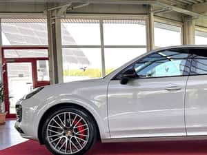 Porsche Cayenne Sport / Coupe 460 CP Automată 2023 — miniatura 5