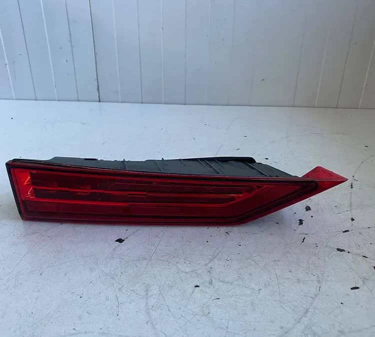 Stop ceata haion stanga Volvo XC60 2018+ 31446617 — fotografie 1 din 10