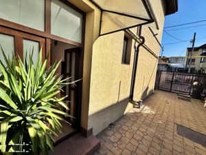 Apartament în vilă/Demisol izolat fonic/P-ta Alba Iulia/Decebal