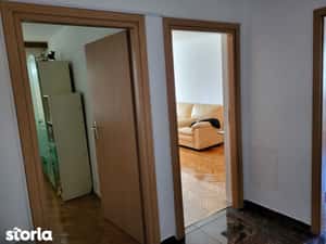 Proprietar închiriez apartament 4 camere — miniatura 4