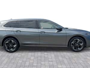 Volkswagen Passat 2025, 11580 km, 35990 EUR — miniatura 6
