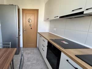 Apartament cu 2 camere de inchiriat in Podu Ros — miniatura 5