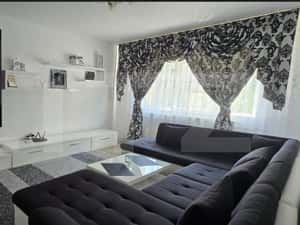 Apartament 3 camere, 70 mp, etaj 1-Micro 3 — miniatura 2