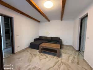 De Închiriat Apartament Nou în Mediesu Aurit — miniatura 3
