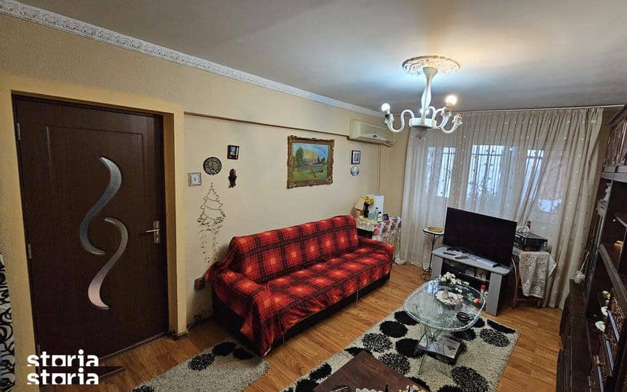 Blv BUCURESTI - decomandat |57 mp utili | Vedere bulevard — fotografie 1 din 6