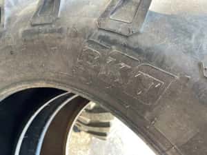 Anvelope 13.6-28 noi cu 8 pliuri marca BKT cu livrare rapida — miniatura 5