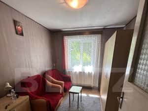 Apartament cu 3 camere, decomandate, boxa, centrala, zona Primaverii — miniatura 5