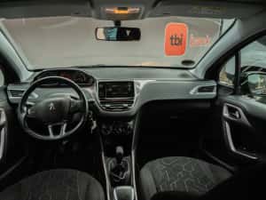 Peugeot 2008 -2014 - navigatie scaune incalzite - jante aliaj - senzori - carlig tractare - volan piele - comenzi volan - credit auto / rate / cash — miniatura 4