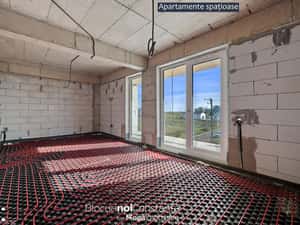 Apartament la mare · încălzire pardoseală · piscină bloc — miniatura 3