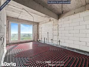 Apartament la mare · încălzire pardoseală · piscină bloc — miniatura 4