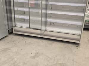 Vitrina frigorifica JBG2 cu 3 și 4 uși cu agregat extern nou Embraco — miniatura 7