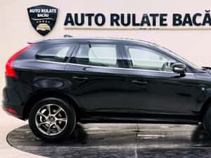 Volvo XC60 Ocean Race 2.0d 150CP 2016 Euro 6 — miniatura 3