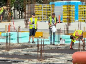 Caut Dulgheri cofratori si fierari betonisti! — miniatura 2