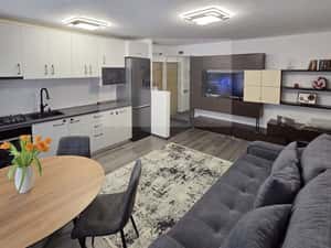 Vanzare apartament 2 camere, etaj 2/3, parcare, Mănăștur — miniatura 3