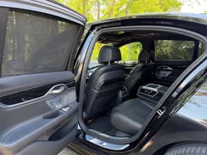 BMW Seria 7 750i xDrive Edition Exclusive M-sport — miniatura 7