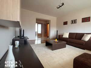 Închiriere Apartament cu 3 Camere în Zona Centrală!