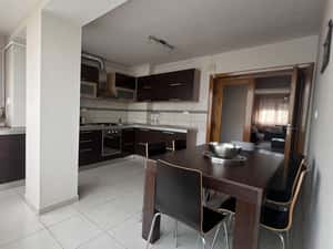 Închiriere Apartament cu 3 Camere în Zona Centrală! — miniatura 4