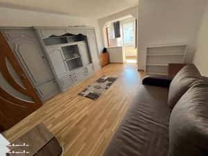 Garsonieră confortabilă cu balcon în Astra