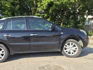 Renault koleos 4x4 SUV Diesel 2.0dCi — miniatura 10