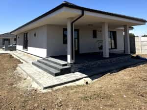 Bocalin Home vinde casa noua in Santandrei (Gard Inclus) — miniatura 3