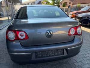 Volkswagen Passat Berlină Diesel 140 HP Manuală — miniatura 3