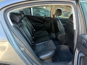 Volkswagen Passat Berlină Diesel 140 HP Manuală — miniatura 6