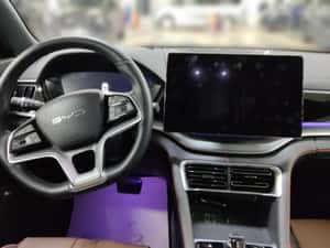 BYD SEAL U SUV Hibrid 17.008 km - 33.519 EUR — miniatura 6