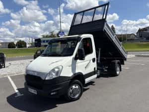 Iveco Daily 35C17 basculabil pe 3 parti, clima , an 2013, Spania — miniatura 3