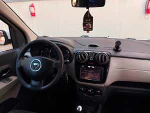 Dacia Lodgy 1.5 Dci 2015 // AC // Avariat Lovit // Navi // Inmatr. Ro — miniatura 6