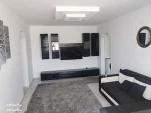 Inchiriez apartament 2 camere, zona club progresul. Braila