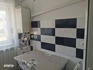 Inchiriez apartament 2 camere, zona club progresul. Braila — miniatura 6