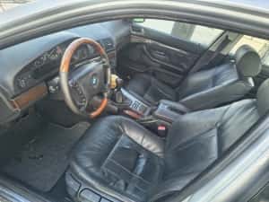 Vând BMW Seria 5 E39 (2003) – 525i Benzină, Manual — miniatura 4