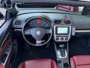 Volkswagen Eos Sport DSG Automată 140 HP Diesel