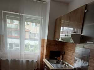 Apartament cu 2 camere de inchiriat — miniatura 2