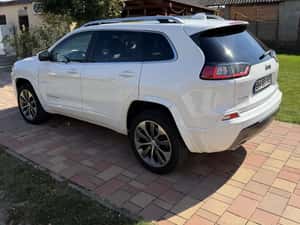 Vând Jeep Cherokee echipare top OVERLAND, an fabricație 2019 — miniatura 3