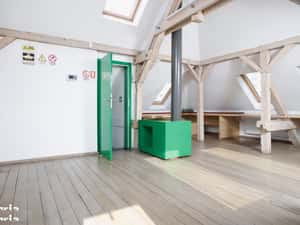 Mansardă boemă, ideală pentru industriile creative — miniatura 3