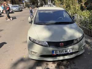 Honda Civic 1.8 VTEC — miniatura 10