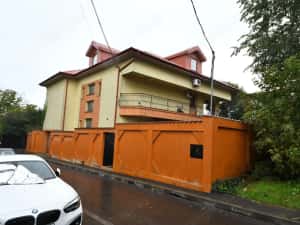 Vila spatioasa, pretabil pentru locuit/clinica, zona Micro 17 – Galati — miniatura 3