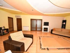 Vila spatioasa, pretabil pentru locuit/clinica, zona Micro 17 – Galati — miniatura 7
