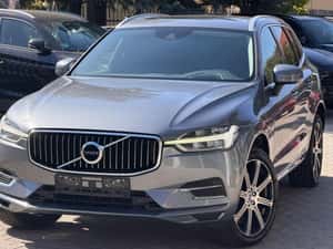 Volvo XC60 Automată 303 HP Hibrid (B/E)