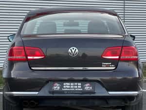 Vand Volkswagen Passat B7 inmatriculata RO 2.0TDI impecabila urgent — miniatura 8