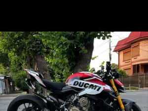 Ducati Streetfighter V4s — miniatura 1