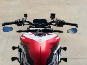 Ducati Streetfighter V4s — miniatura 6